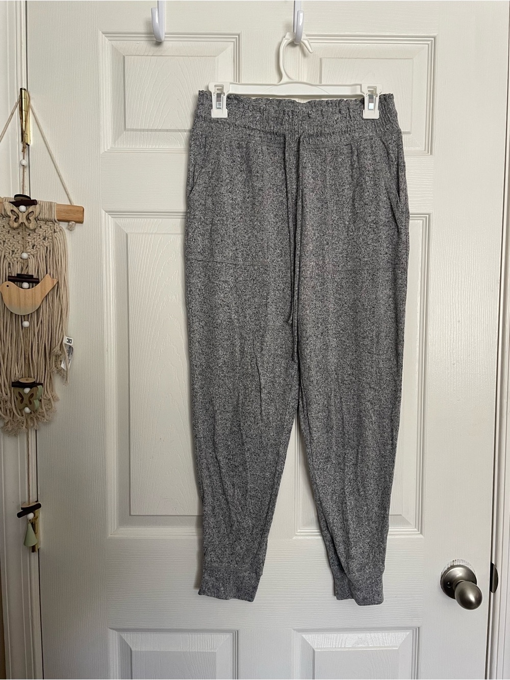 Aerie size Medium Light Gray Soft Knit Jogger Sleep Lounge Pants